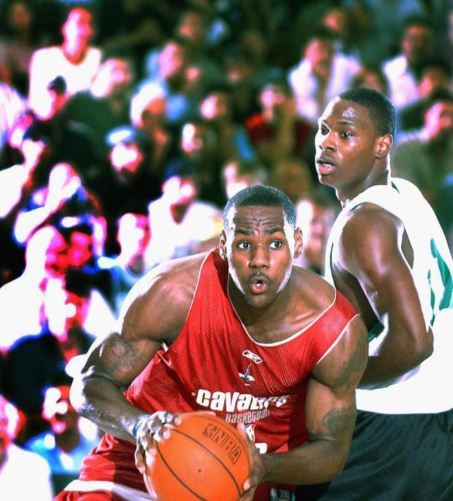 乐鱼体育平台包含阿斯顿维拉训练开放日，加时末段战术微调引欢呼，足总杯在即，训练强度明显提升的词条